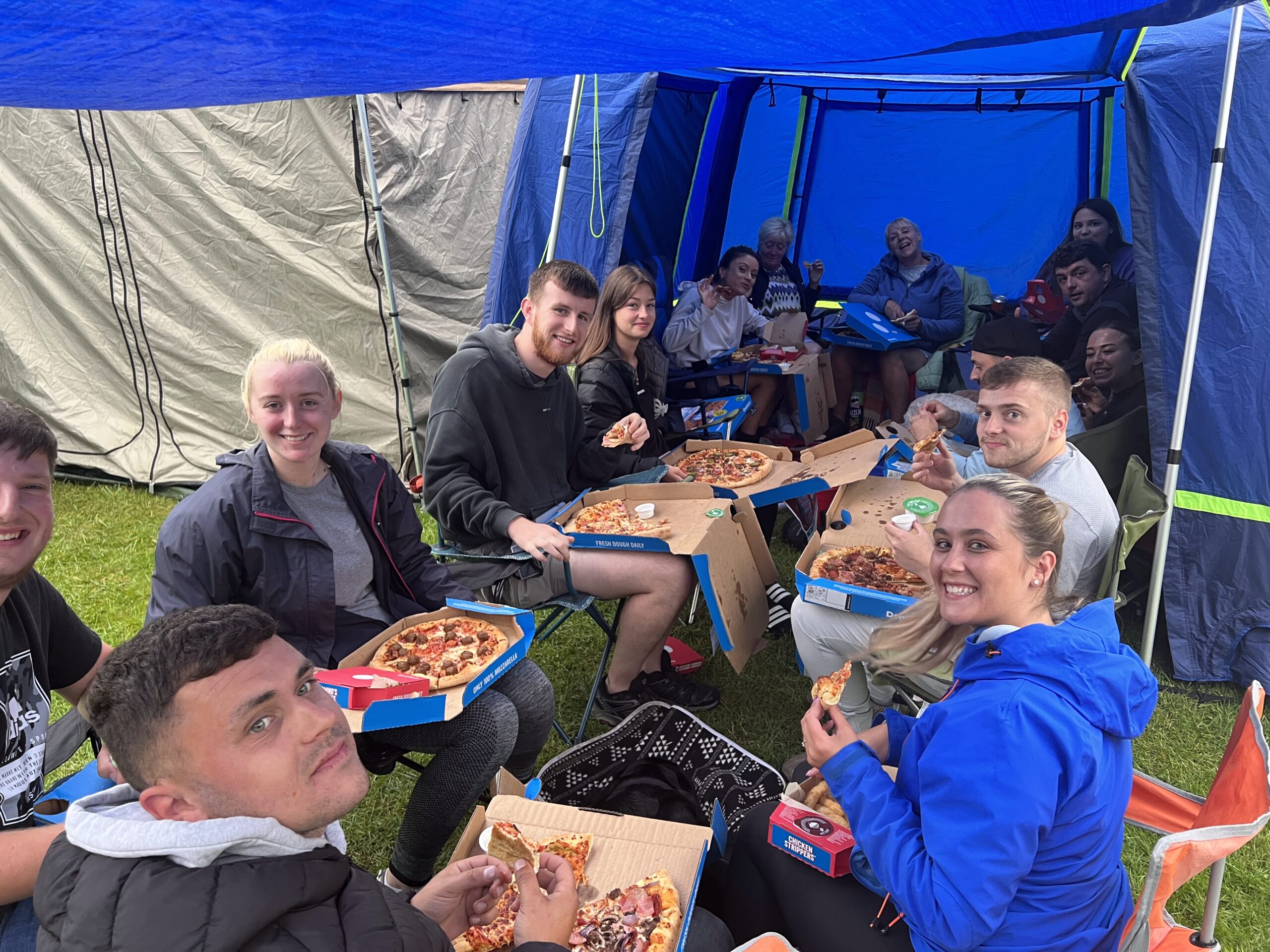 Dominos Pizza Camping